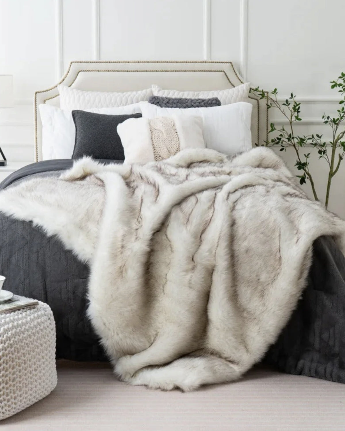 ÉliséFlaire: Plush Faux Fur Blanket with Extra Soft Surface & Warm Comfort – for Sofa & Bedroom