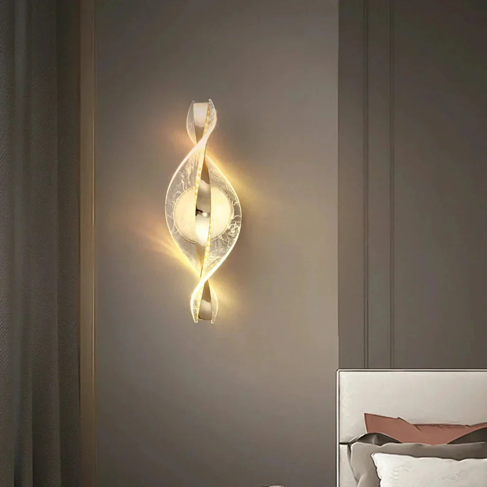Elysian: LED Wall Light Made of Acrylic with Golden Cloud Design & Warm White Light – for Living Room & Hallway