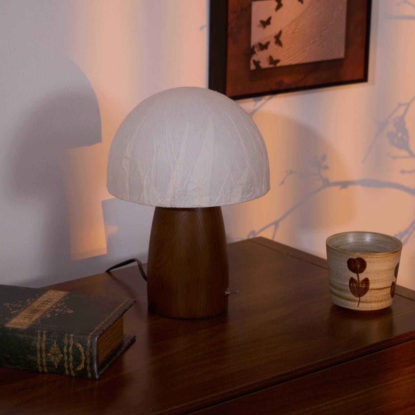 Mycera – Mushroom-shaped Table Lamp with Natural Appearance