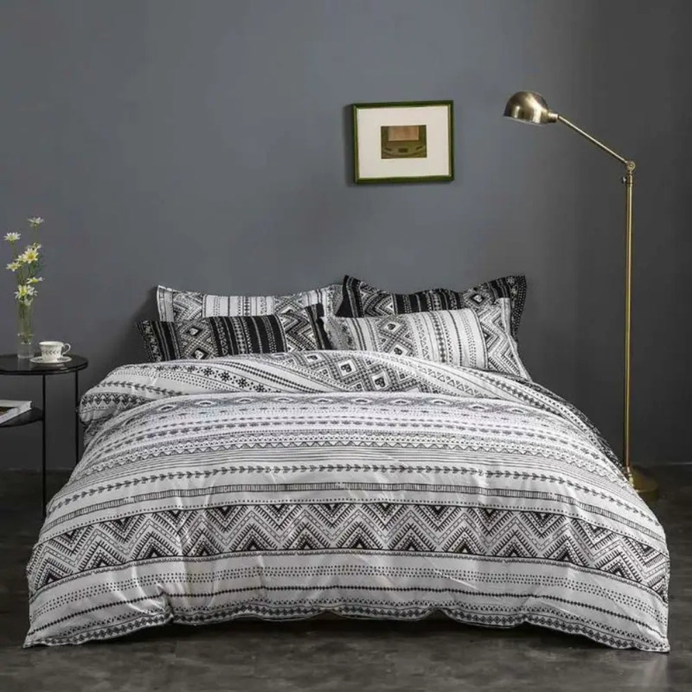 EthnoCharme: Modern Duvet Cover Set – Easy Care, Comfortable & Monochrome with Tribal Look for Guest Room