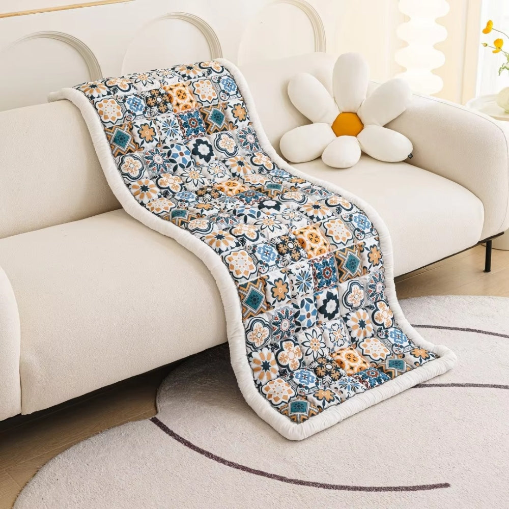 ColorOasis: Sofa Cover in Boho Style with Extra Thick Quilted Pattern & Easy-Care Protection – for Couch & Lounge