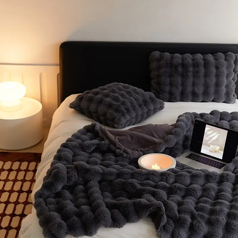 FauxHare: Fluffy Faux Fur Blanket – Soft Fur Look Throw for Sofa & Bed
