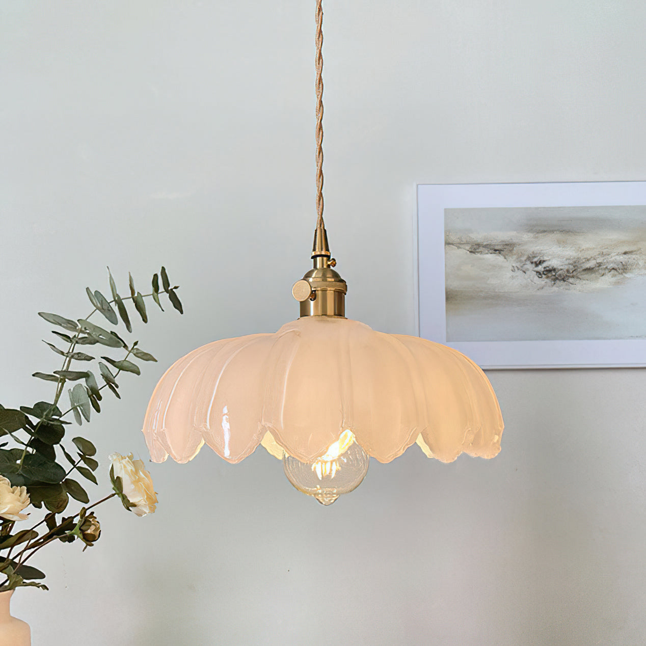 Tulip-Shaped Glass Pendant Light — Multicolor