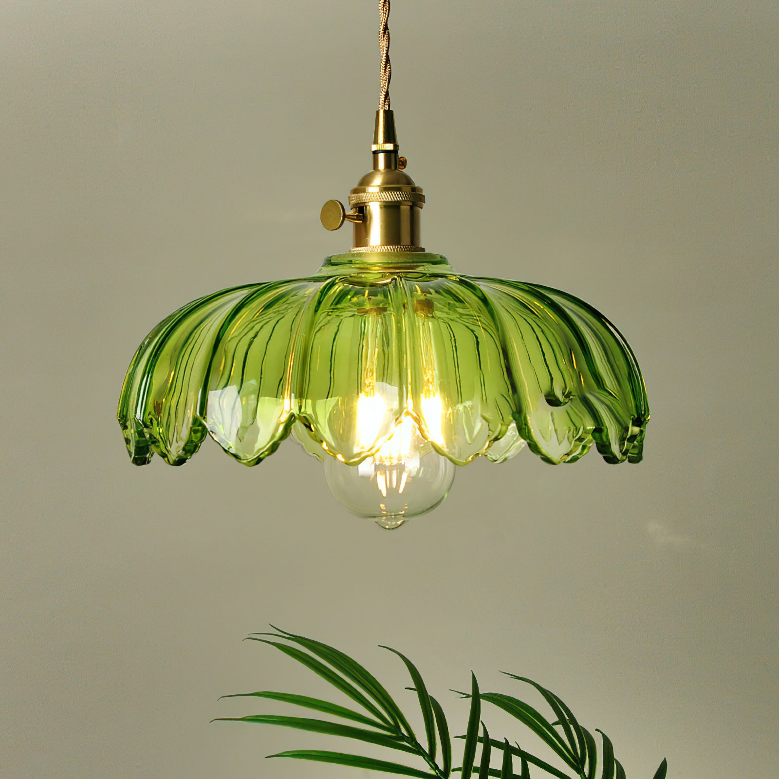 Tulip-Shaped Glass Pendant Light — Multicolor