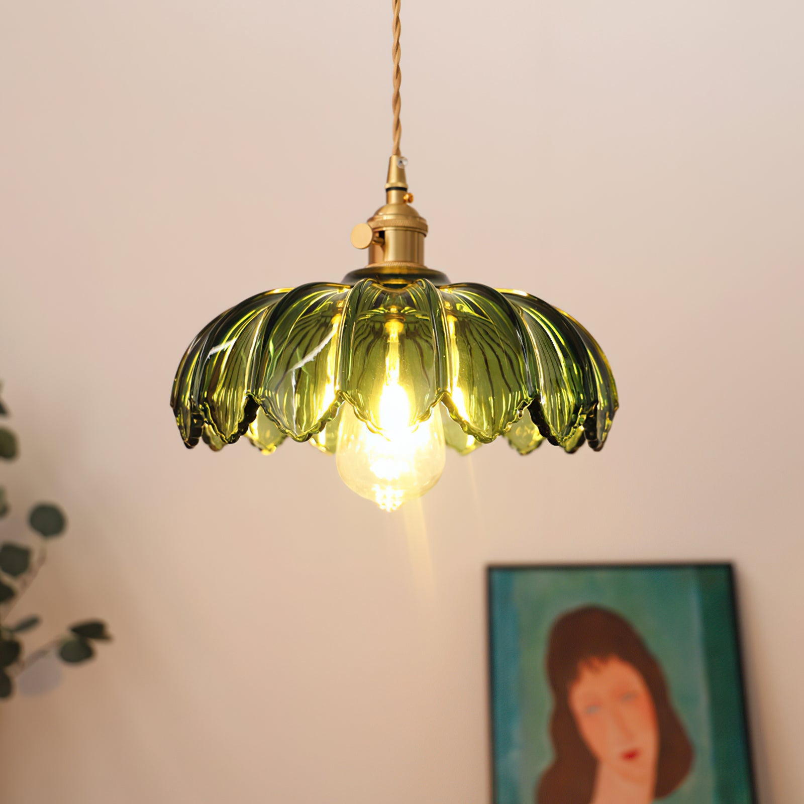 Tulip-Shaped Glass Pendant Light — Multicolor