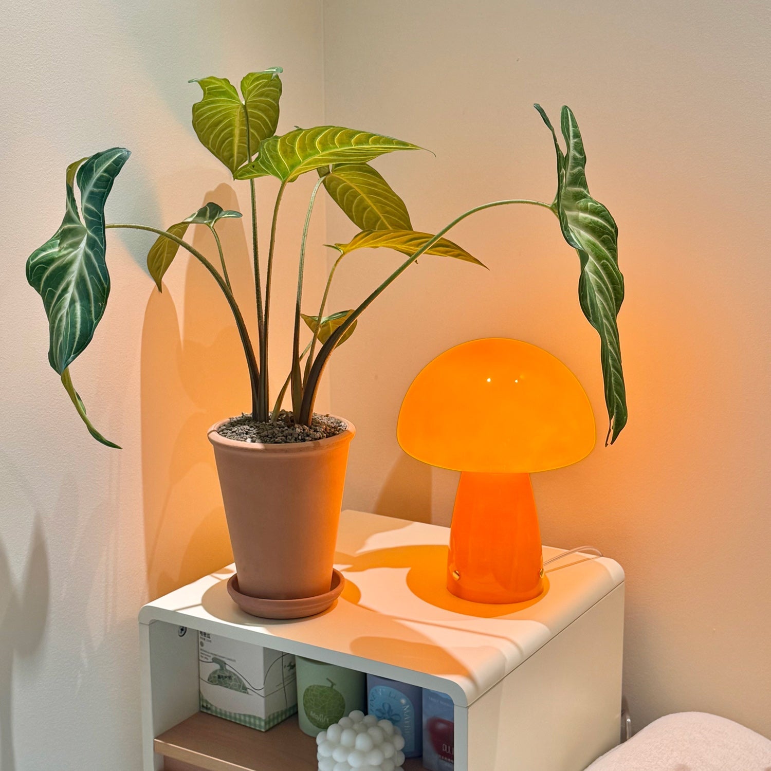 Retro Glass Mushroom Table Lamp — Orange