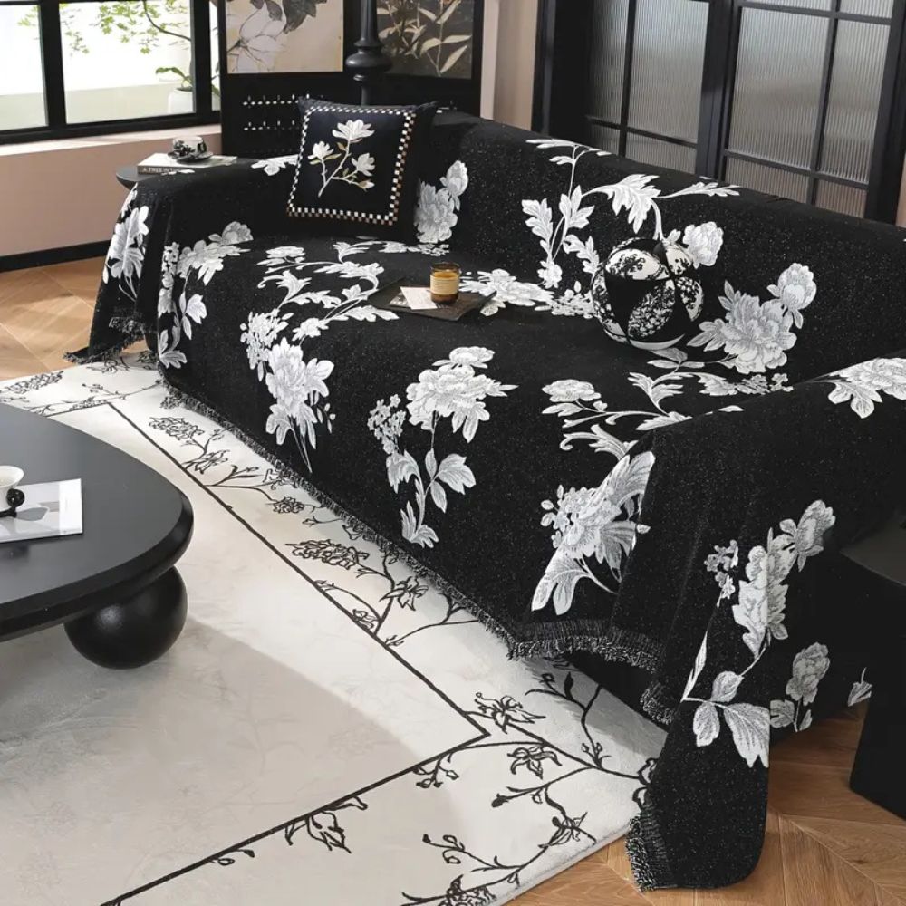 FleurÉternel: Sofa Cover in Jacquard Floral Pattern made of Breathable Chenille with Decorative Fringe – for Sofa & Living Room