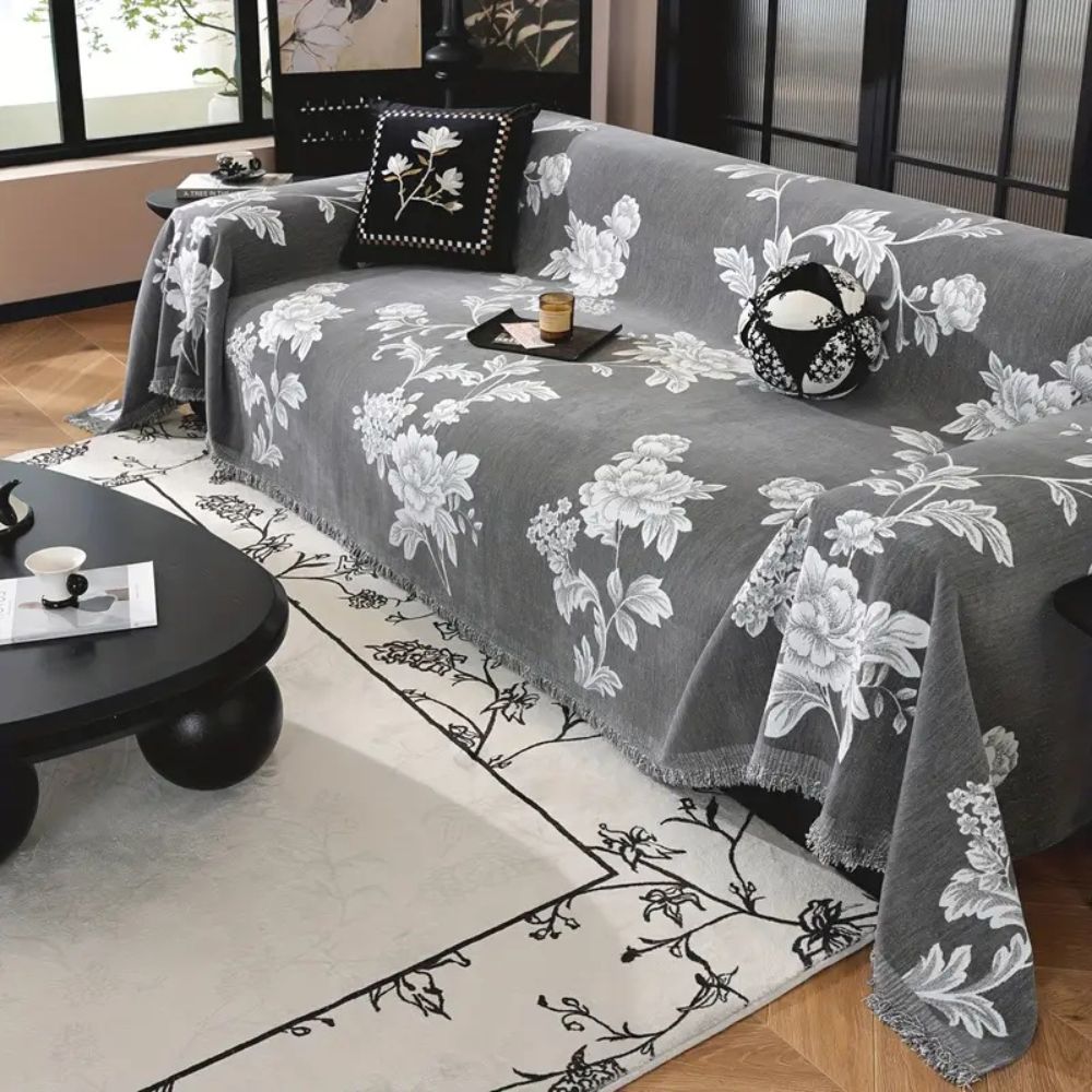 FleurÉternel: Sofa Cover in Jacquard Floral Pattern made of Breathable Chenille with Decorative Fringe – for Sofa & Living Room