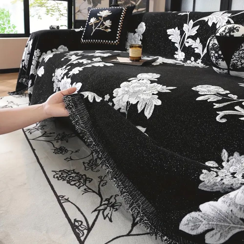 FleurÉternel: Sofa Cover in Jacquard Floral Pattern made of Breathable Chenille with Decorative Fringe – for Sofa & Living Room