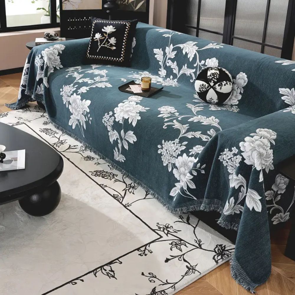 FleurÉternel: Sofa Cover in Jacquard Floral Pattern made of Breathable Chenille with Decorative Fringe – for Sofa & Living Room