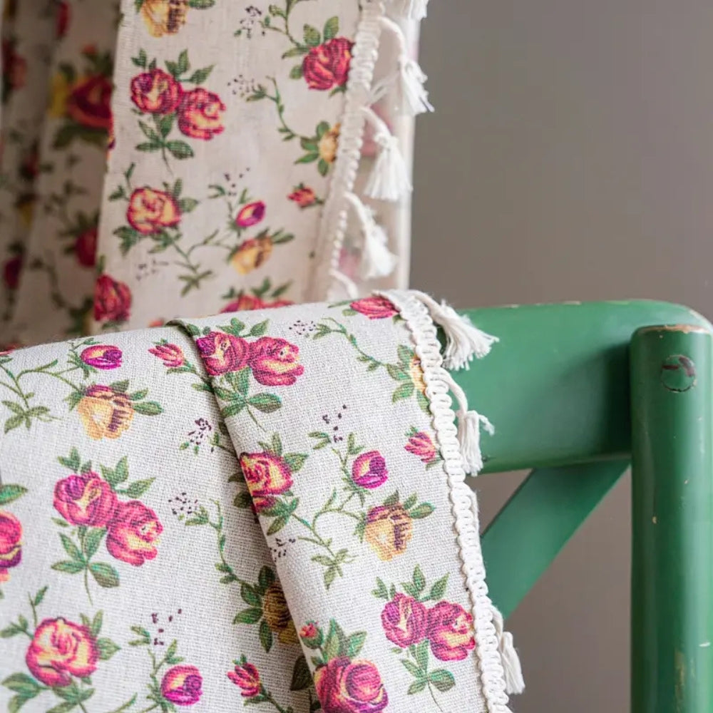FloraCotton: Cotton Curtain with Floral Pattern & Tassels – Stylish & UV-Resistant for Dining Rooms