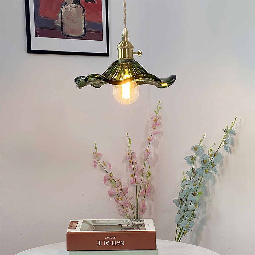 FloraGlanz: Hibiscus LED Pendant Light in Modern Floral Design