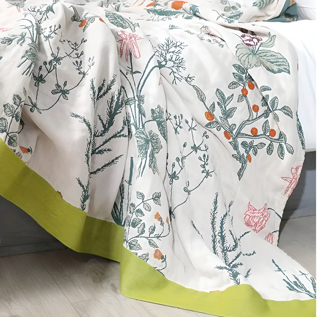 FloraHaus: Lightweight Summer Cotton Blanket with Floral Pattern & Breathable Structure – for Bed & Sofa