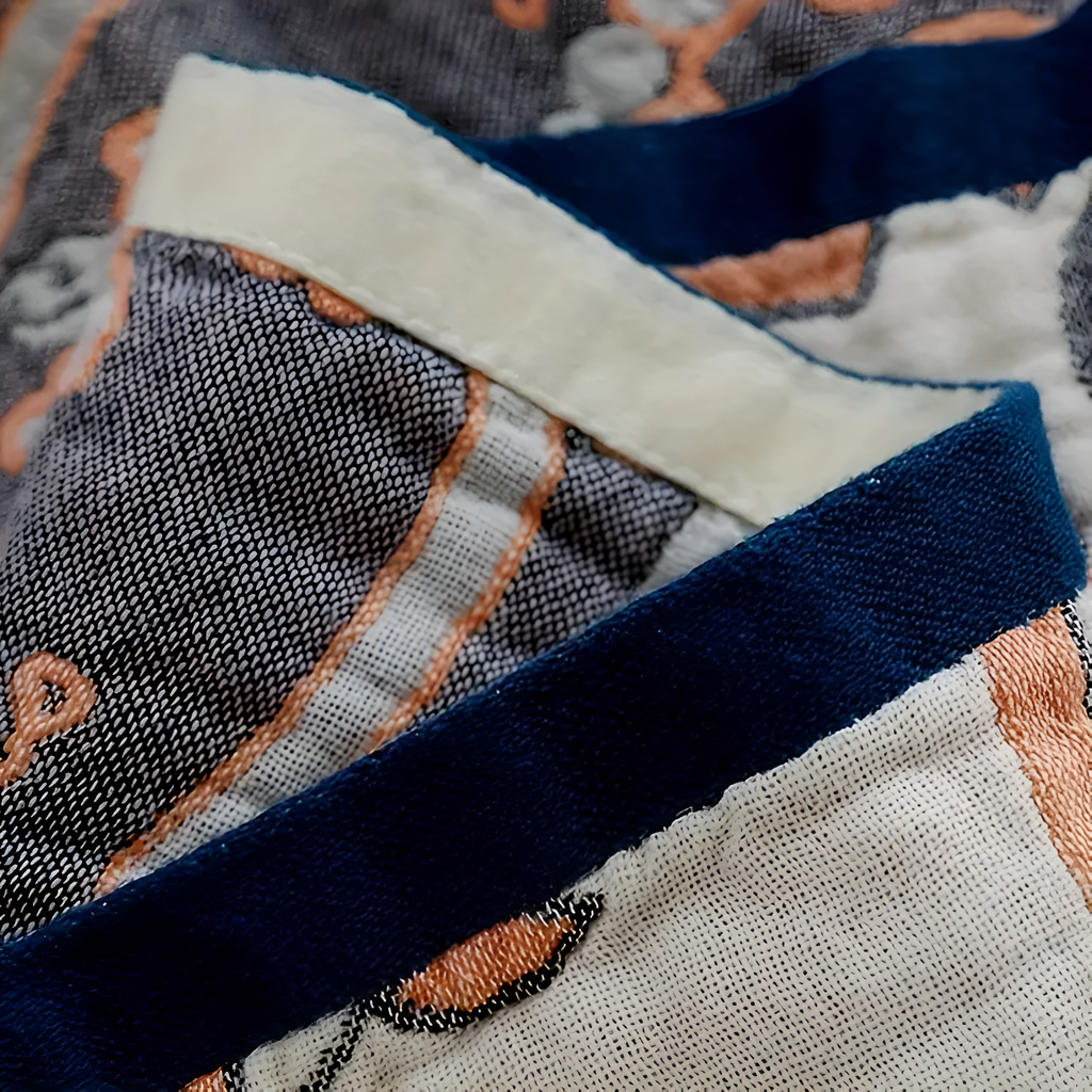 FloraLuft: Cotton blankets made of cotton with floral & leafy pattern – for bedroom & sofa