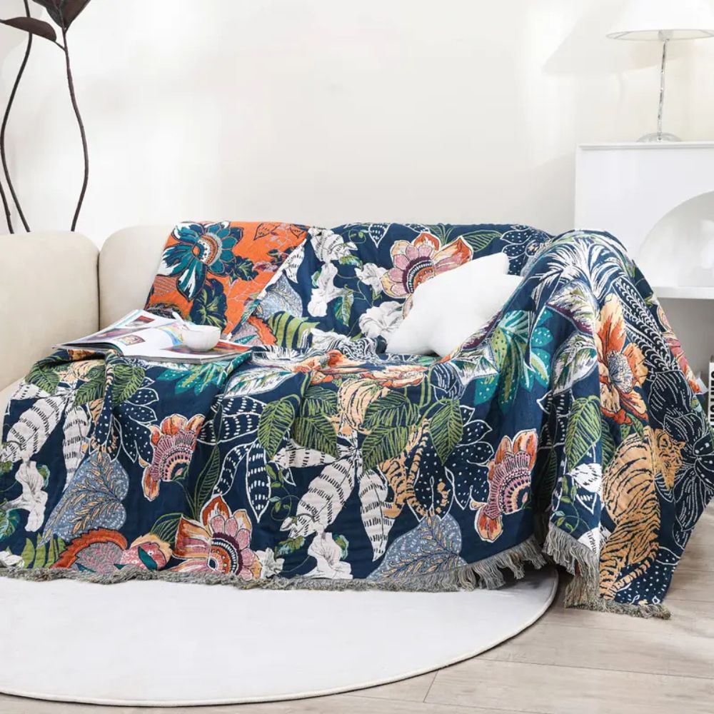 FloraSoleil: Cotton blankets in tropical flower pattern with jacquard weaving & reversible structure – for sofa & bedroom
