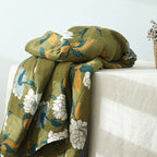 FloraWeave: Floral Reversible Blanket Made of Cotton – Stylish Comfort for Your Home