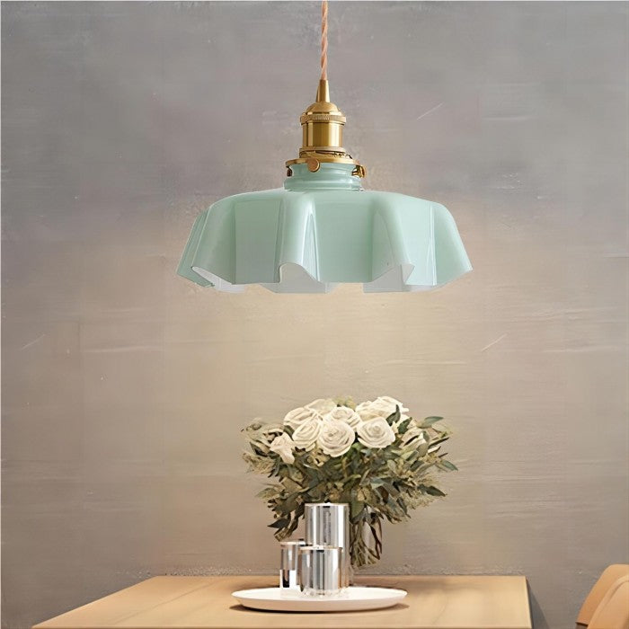 Florabelle: Pendant Light Made of Glass & Brass in Cream Flower Shape – for Vintage Living Spaces