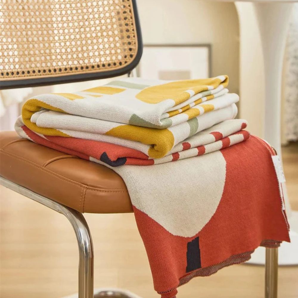 Spring Blossom: Cotton blankets made of cotton with floral knit pattern & breathable quality – for living room & bed