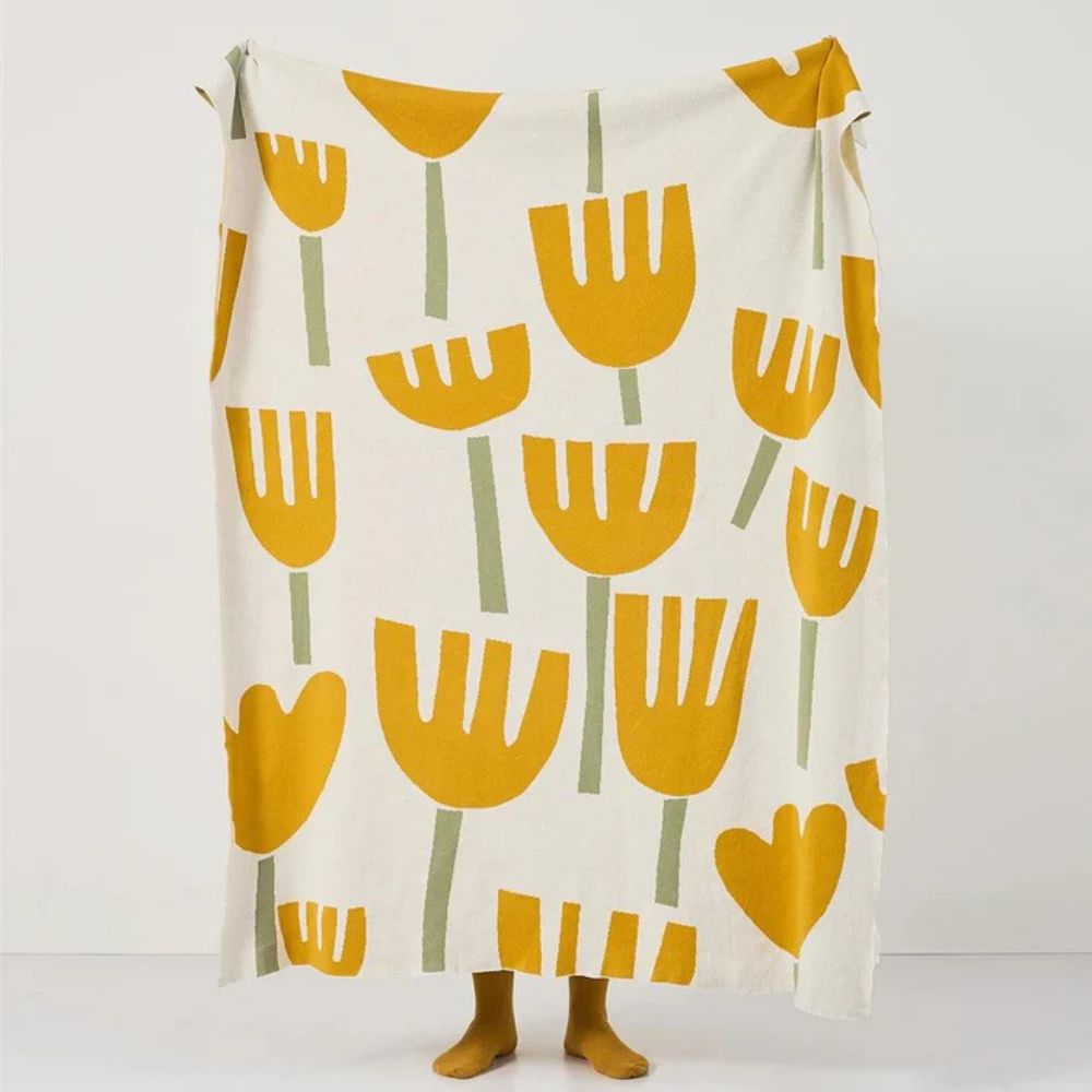 Spring Blossom: Cotton blankets made of cotton with floral knit pattern & breathable quality – for living room & bed