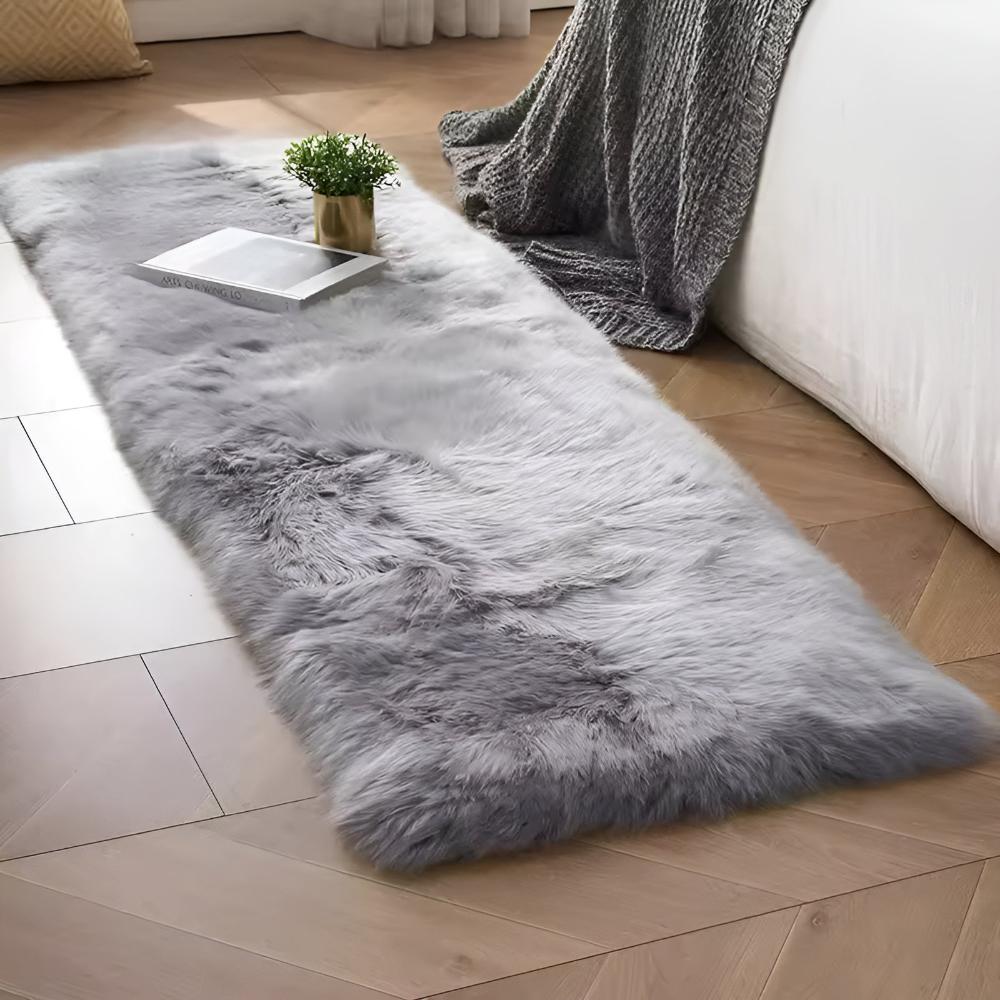 FurLoom: Elegant Sofa Cover Made of Faux Fur & Microfiber with Protective Function – for Couch & Modern Living Spaces