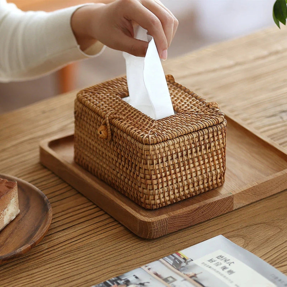 WovenMagic: Rattan Tissue Box with Lid – Natural, Easy-Care & Stylish for Home & Office