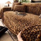 CozyLeopard: Sofa Cover with Leopard Pattern & Plush Texture – for Living Room & Couch