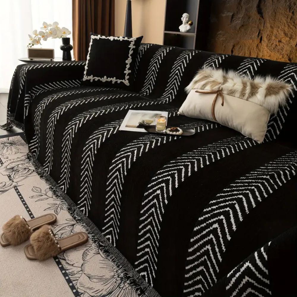 GeoWebart: Sofa Cover in Chevron Design Made of Breathable Microfiber with Geometric Pattern – for Sofa & Living Room