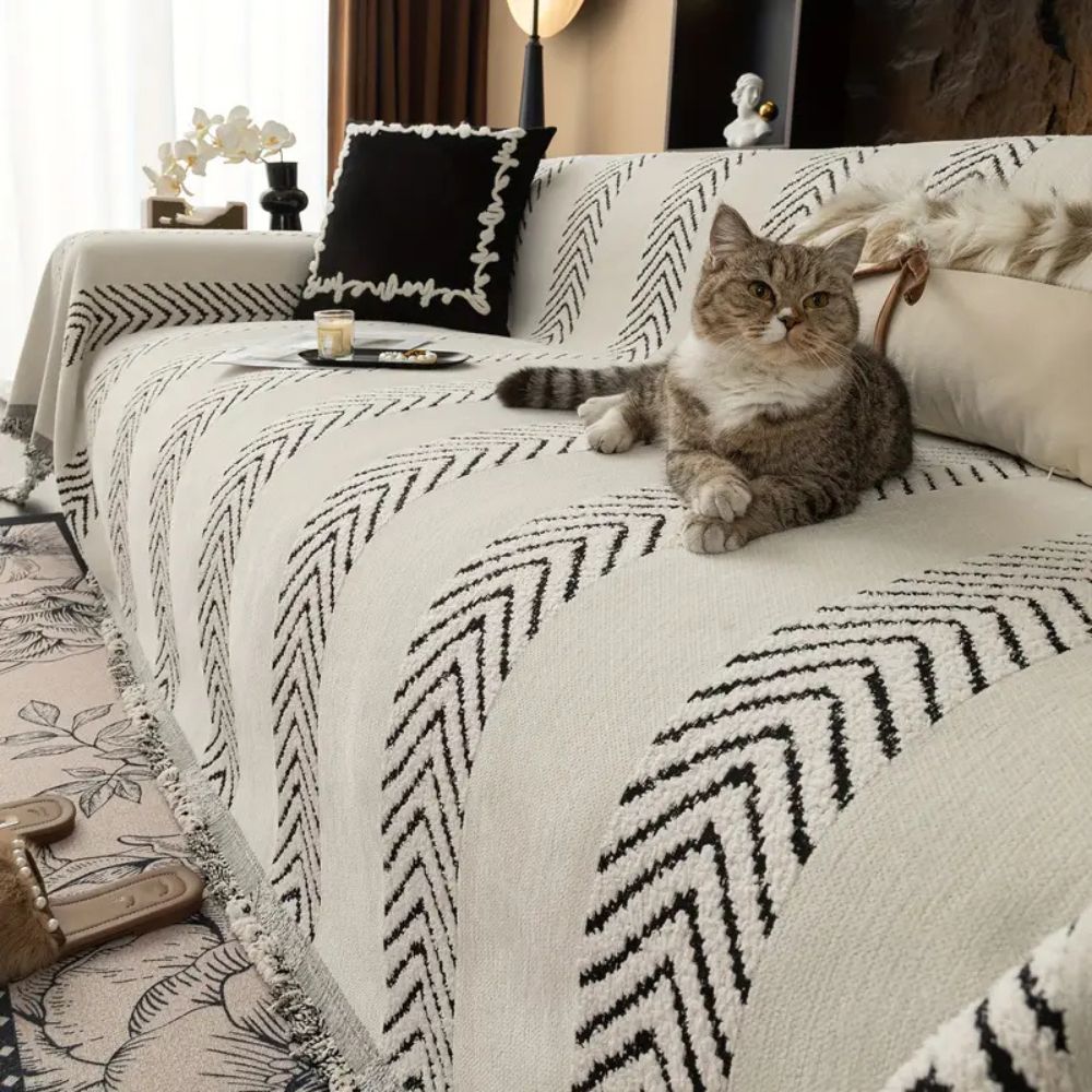 GeoWebart: Sofa Cover in Chevron Design Made of Breathable Microfiber with Geometric Pattern – for Sofa & Living Room