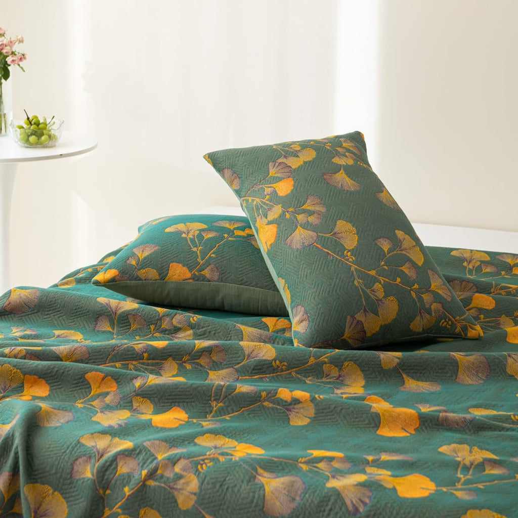 GinkLoom: Reversible Cotton Blanket with Jacquard Ginkgo Pattern & Elegant Texture – for Bedroom & Living Room
