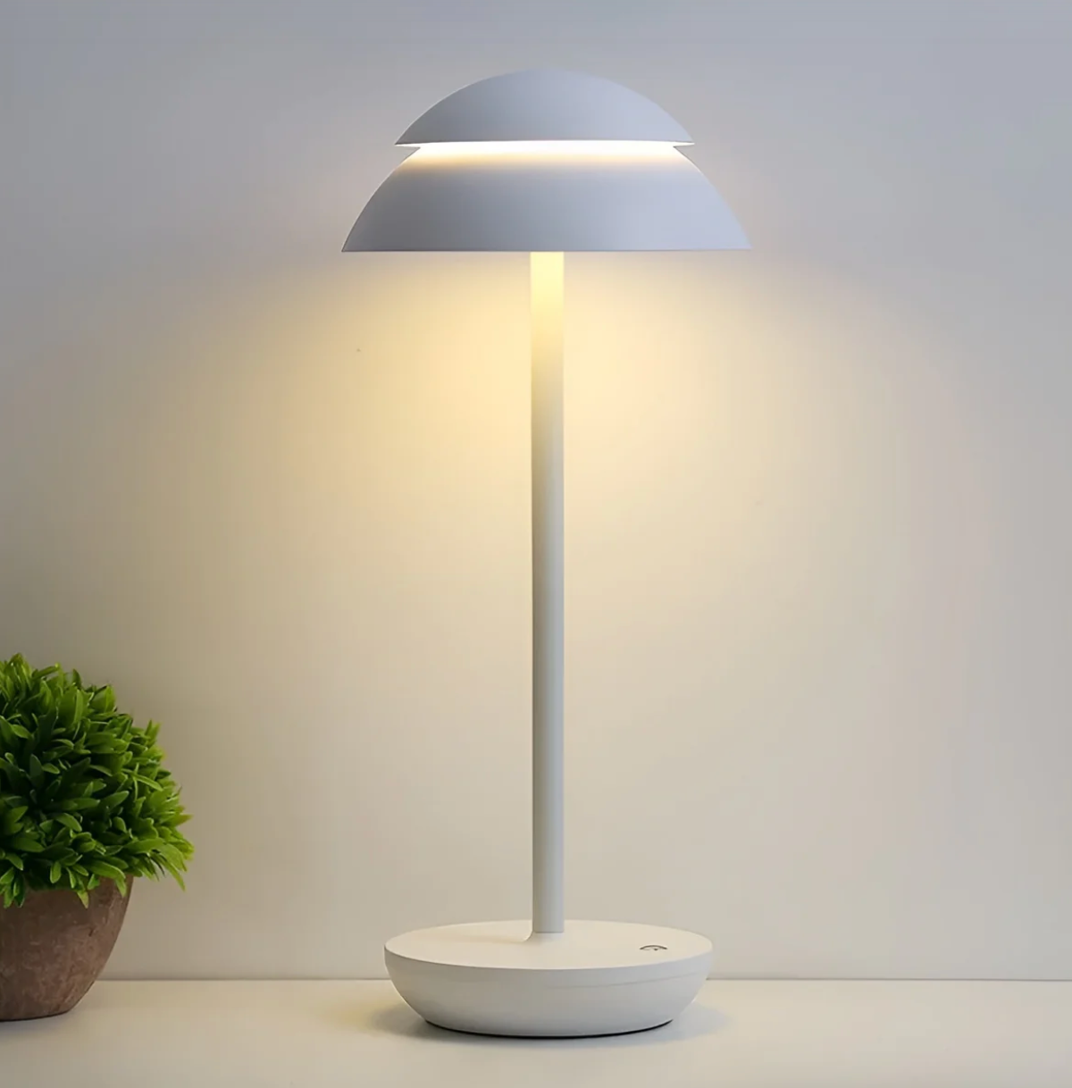 GlanzPilz: Modern LED Rechargeable Table Lamp – Wireless, Dimmable & Rechargeable with Touch Function