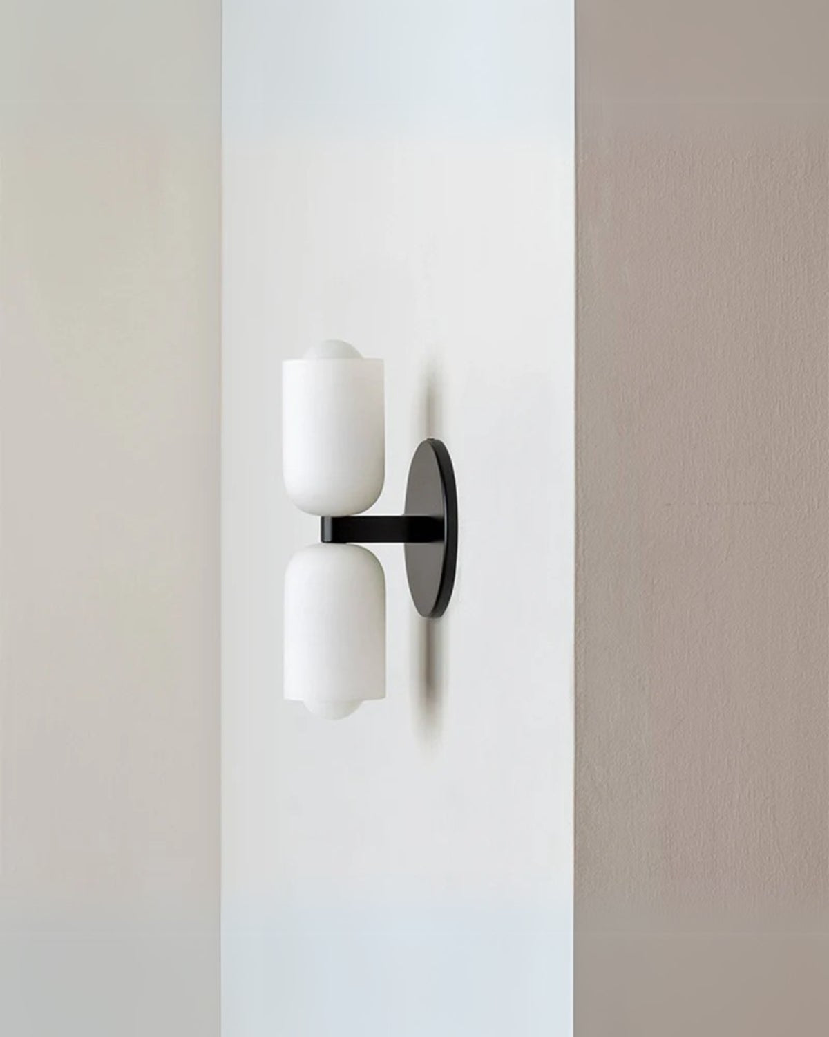 GlanzSphäre: Modern Wall Light – Double Glass Ball Light with Warm Light, Decorative for Bedroom & Living Room