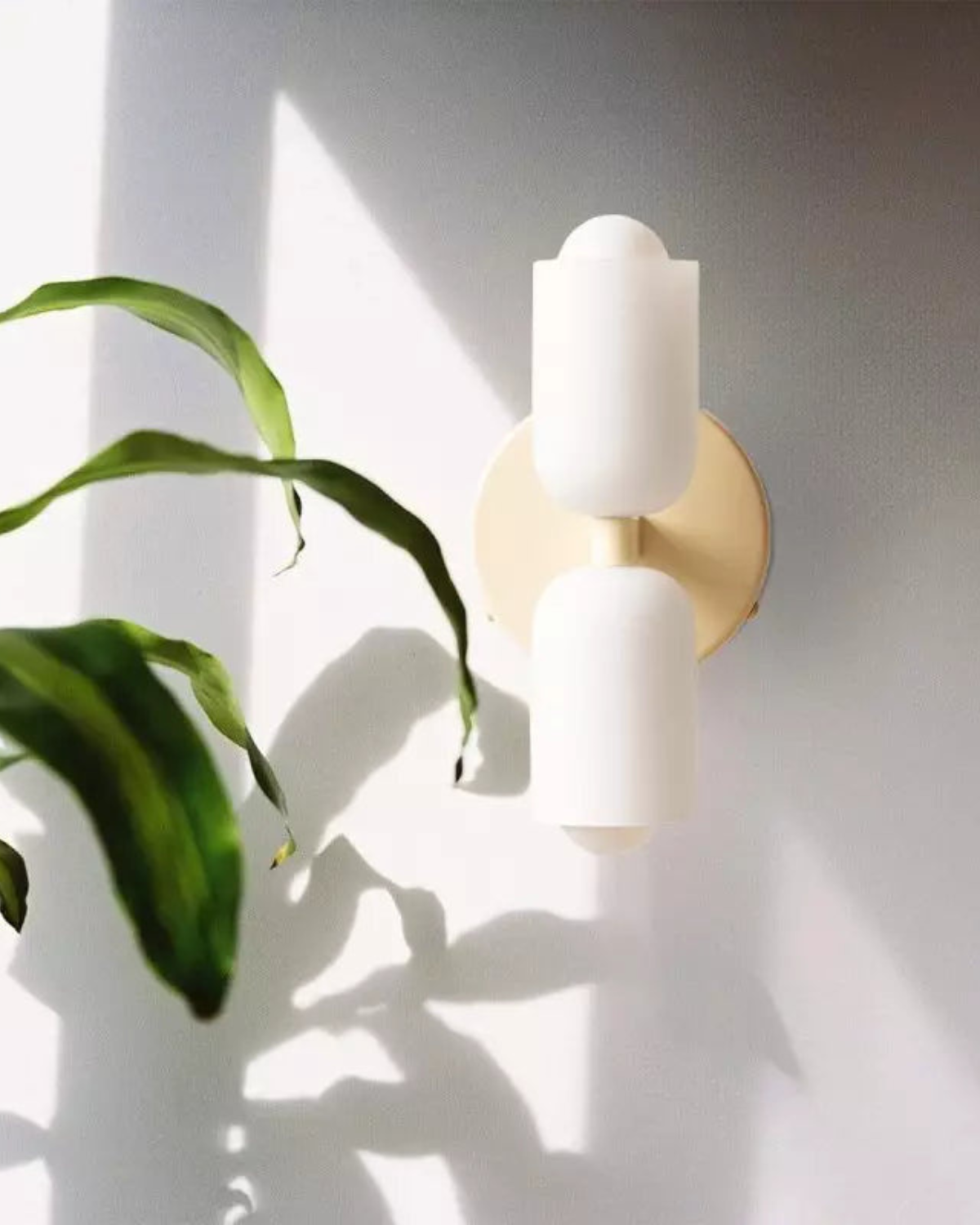GlanzSphäre: Modern Wall Light – Double Glass Ball Light with Warm Light, Decorative for Bedroom & Living Room