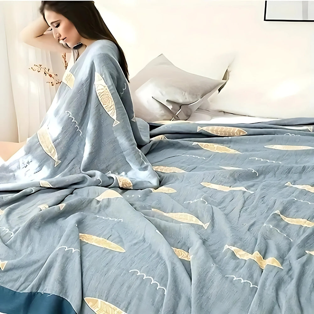 GoldenFish: Reversible Cotton Blanket with Fish Pattern & Light Texture – for Bed & Sofa