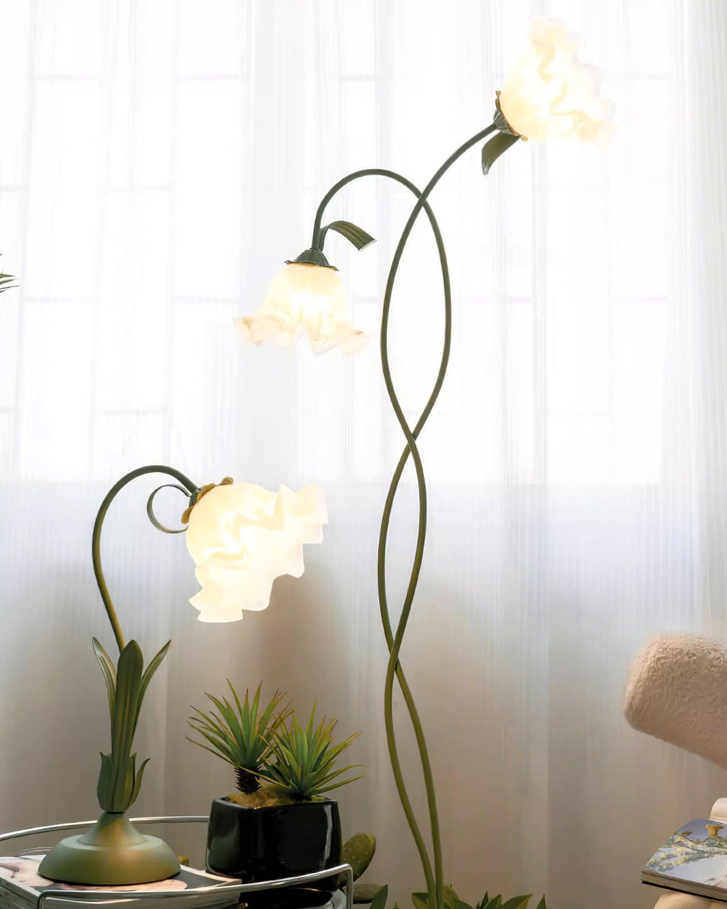 Fiorielle – Elegant Flower Floor Lamp