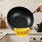 Cast Iron Skillet Hand-Forged Iron, Wooden Handle, 24–28 cm