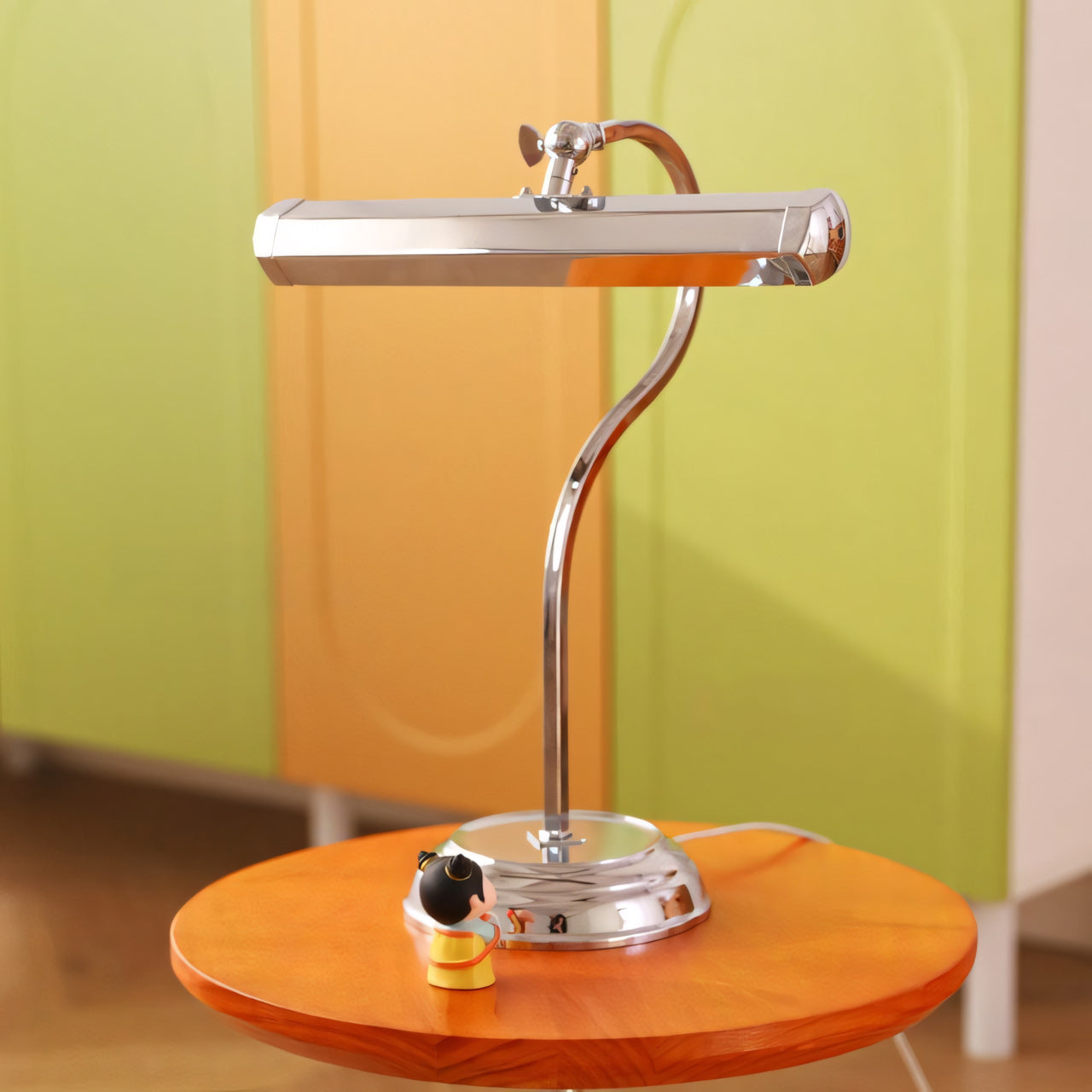 Halcyon S-Curve Adjustable Task Table Lamp