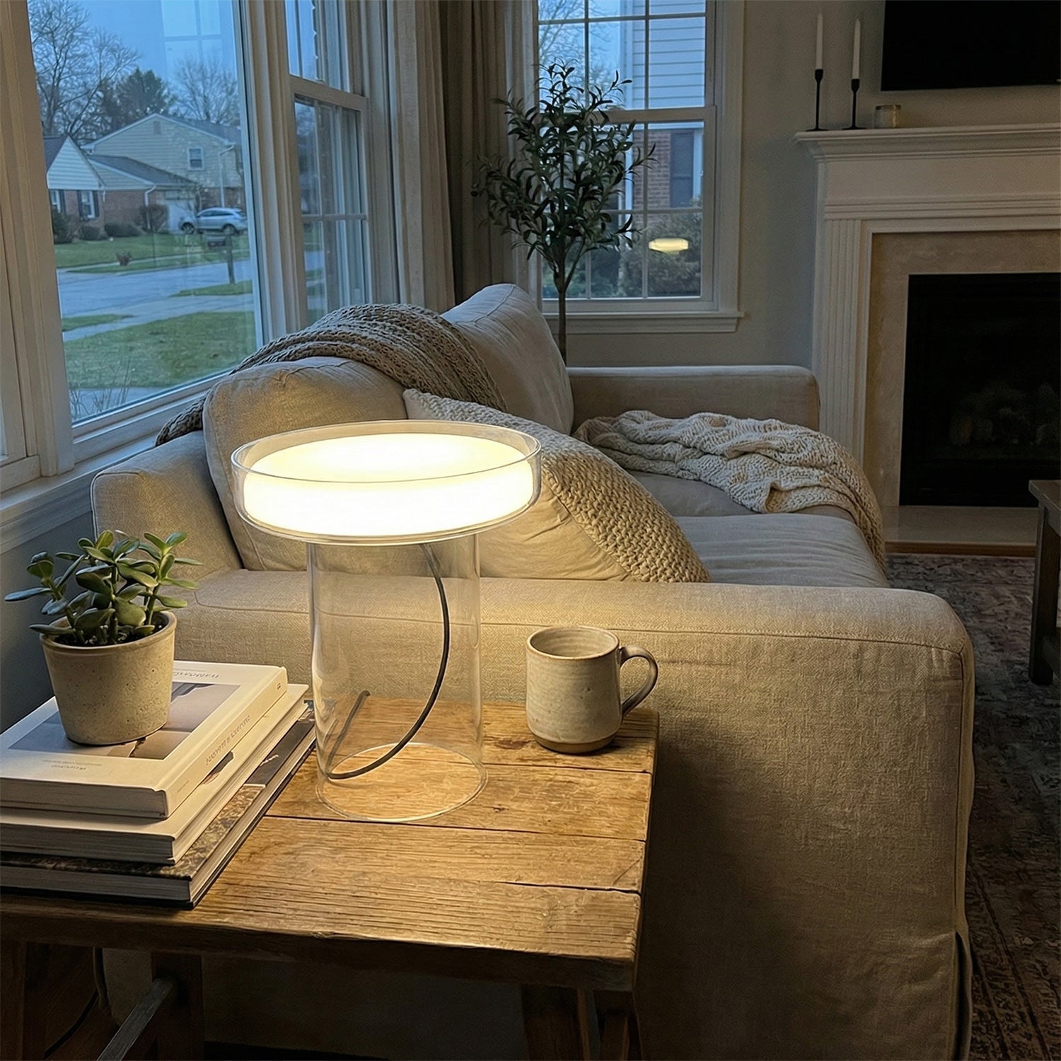 Halo Hand-Blown Glass Table Lamp