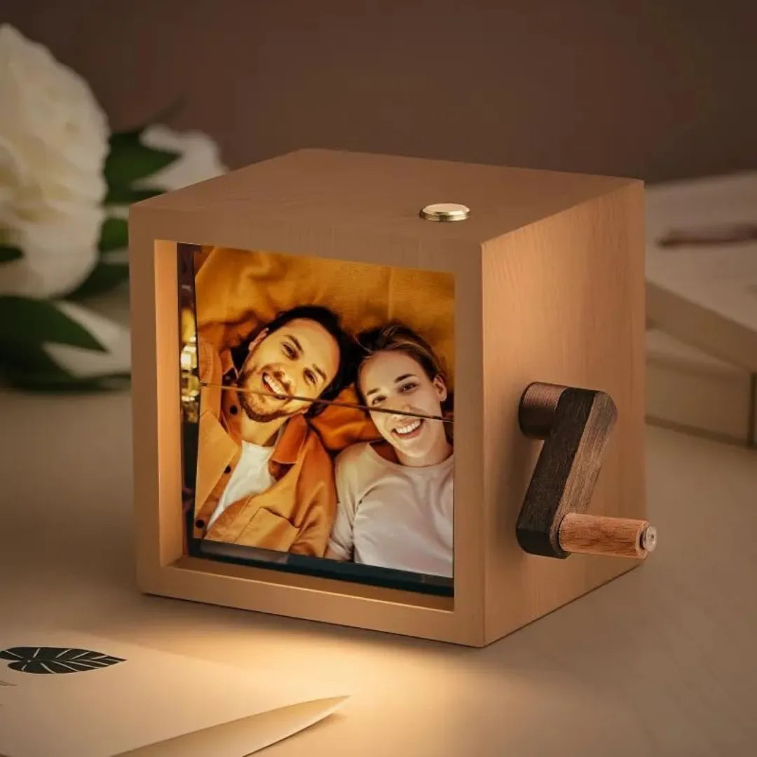 Photo Display Box Wooden Manual Crank 8 to 16 Photo Capacity
