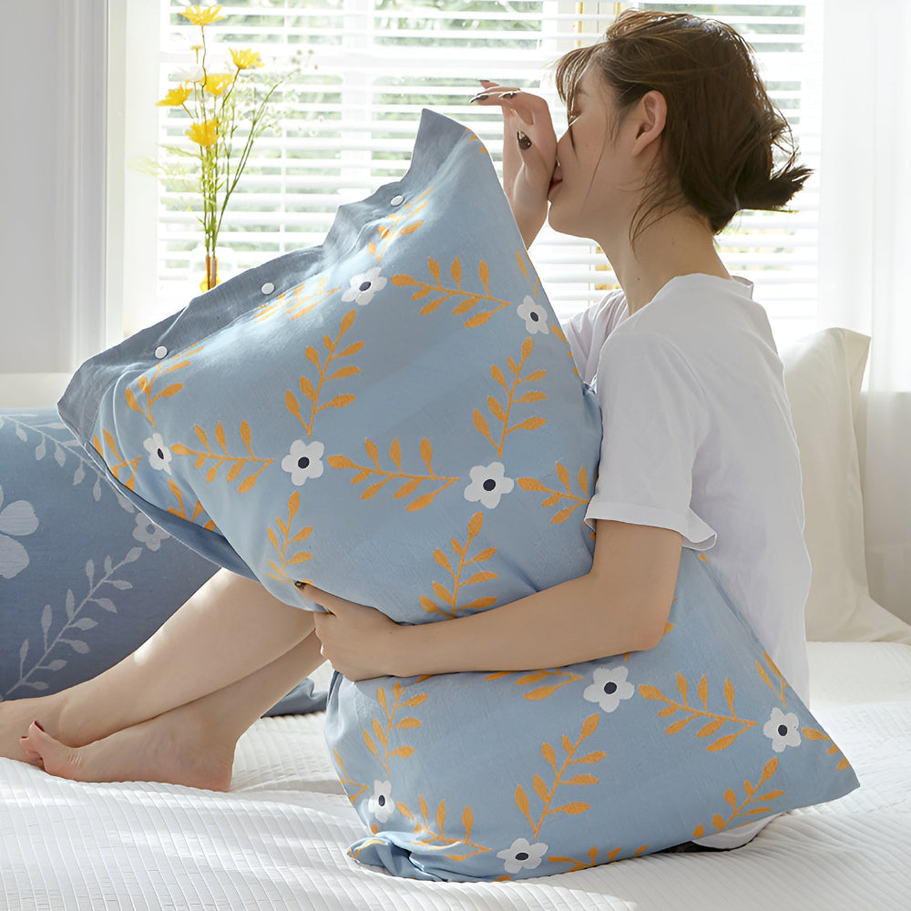 HautFreude: Breathable Pillowcase – Soft & Comfortable with Button Closure (1 Piece)