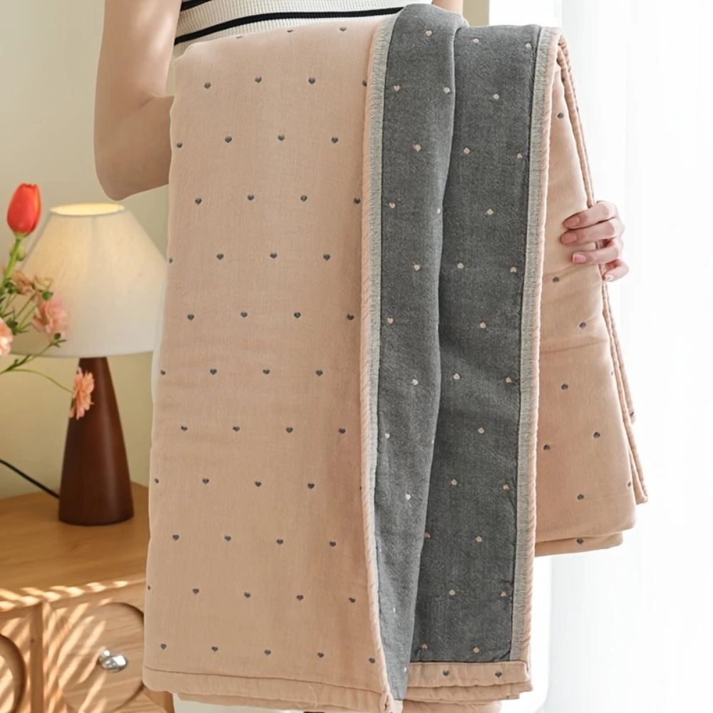 HeartStitch: Cotton blankets made of cotton gauze with a two-tone design & fine heart embroidery – for bedroom & sofa