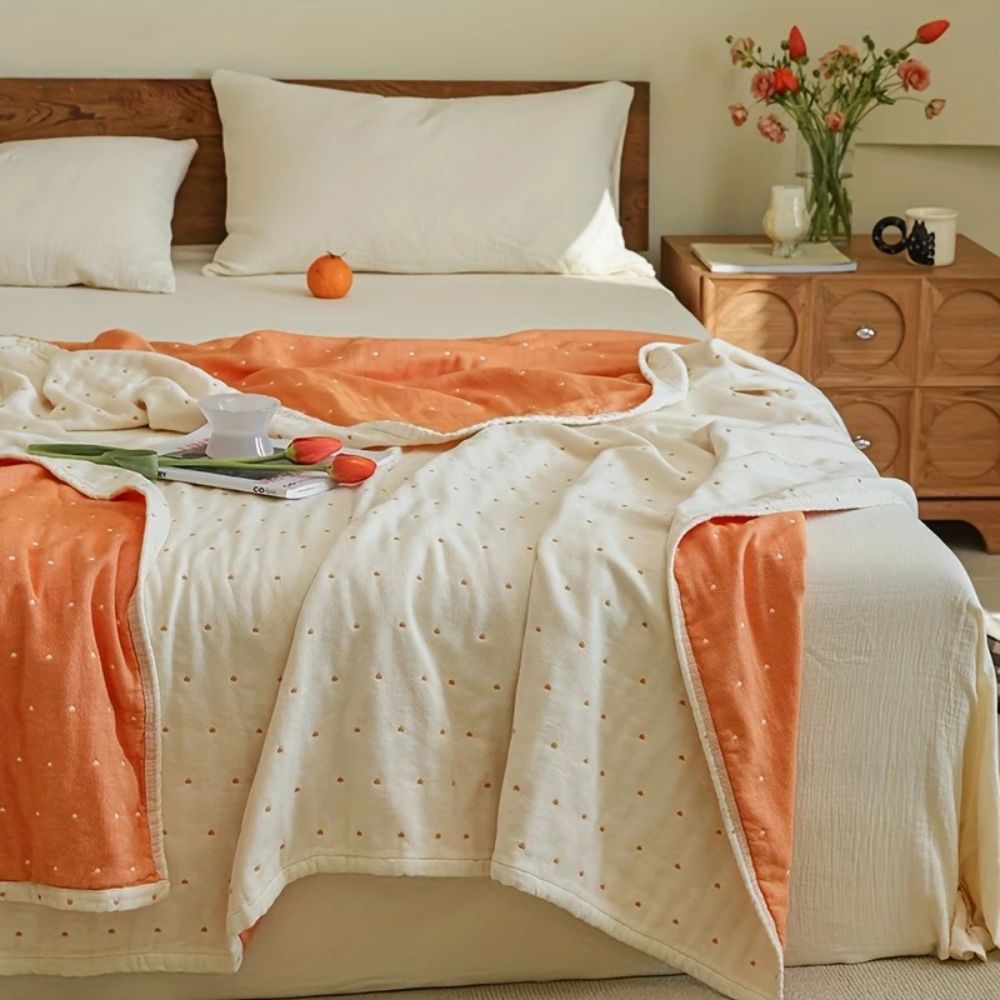 HeartStitch: Cotton blankets made of cotton gauze with a two-tone design & fine heart embroidery – for bedroom & sofa