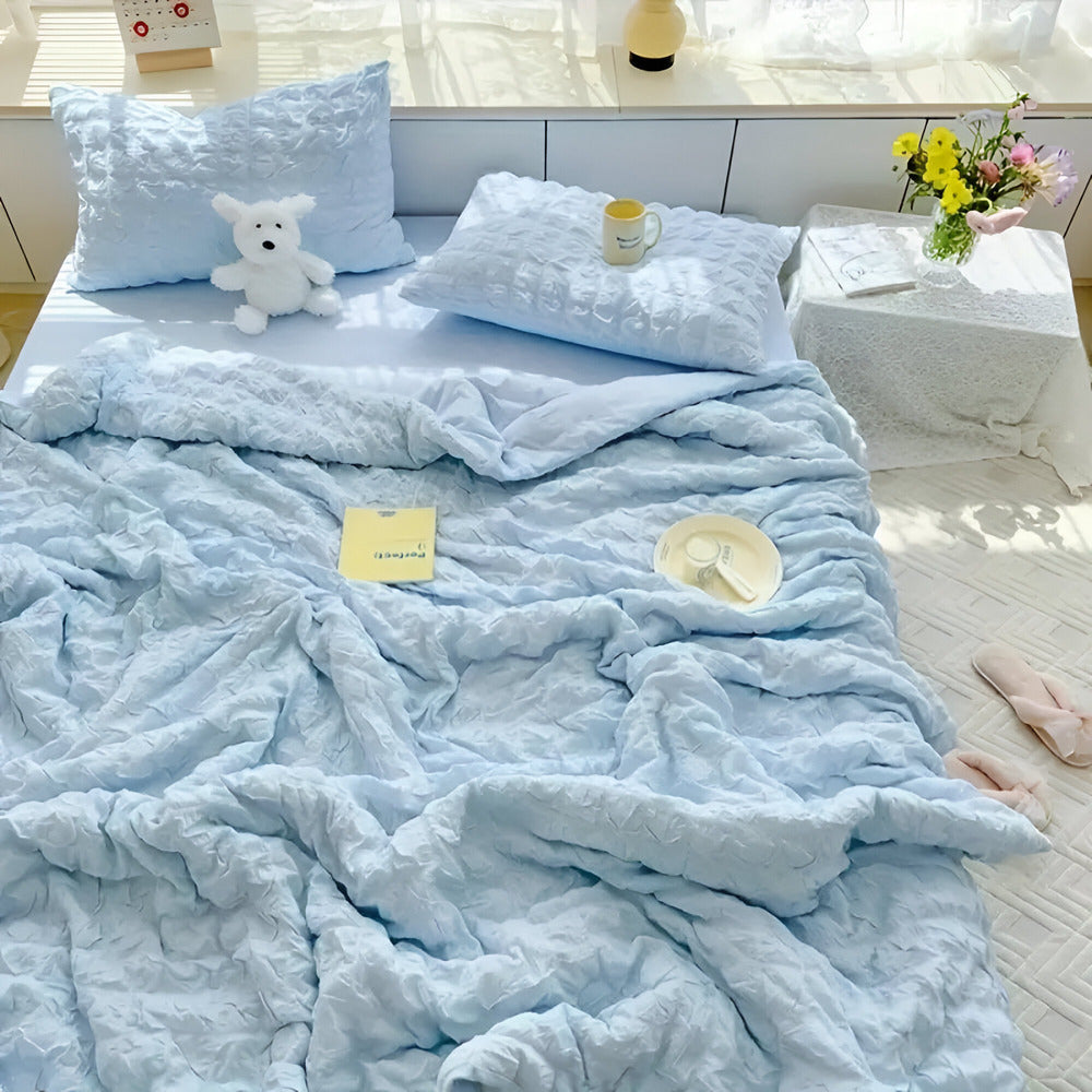 Amphora - Lightweight Breathable Summer Quilt