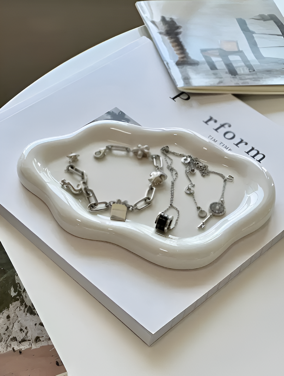 Neranthe - Elegant White Ceramic Jewelry Dish
