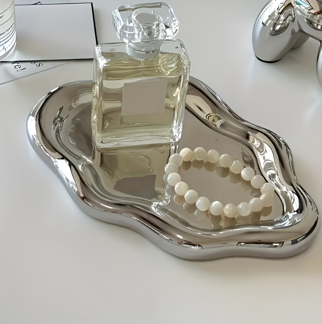 Neranthe - Elegant White Ceramic Jewelry Dish