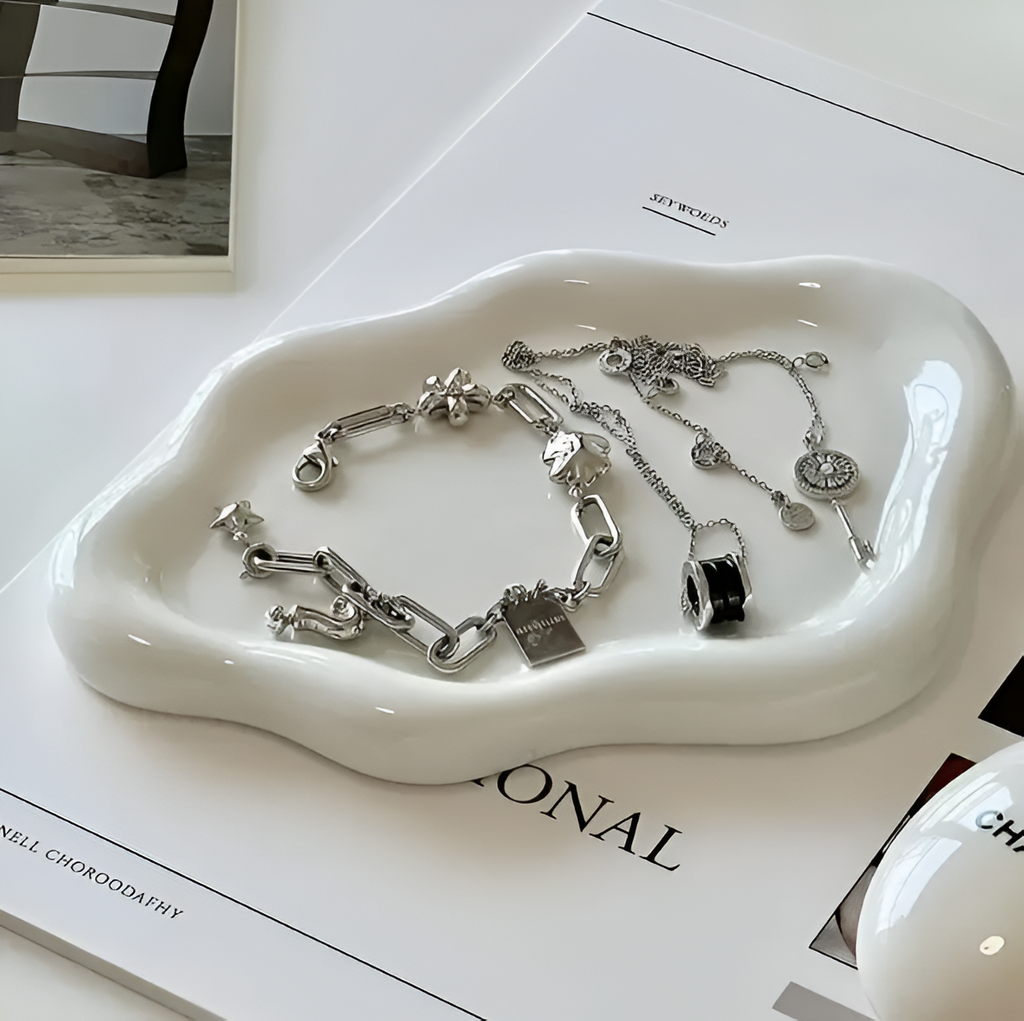Neranthe - Elegant White Ceramic Jewelry Dish