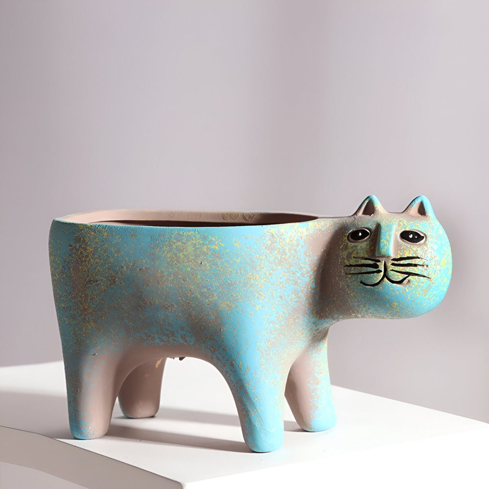 Lunavelle - Charming Clay Flowerpot with Cat Design for Plants