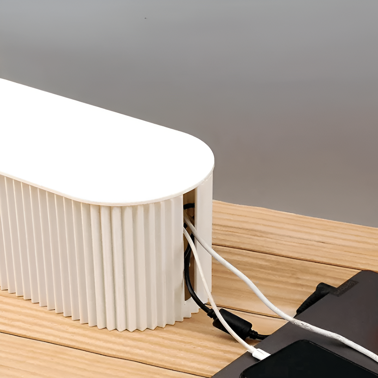 Caliane - Simple Cable Box in Macaron Style