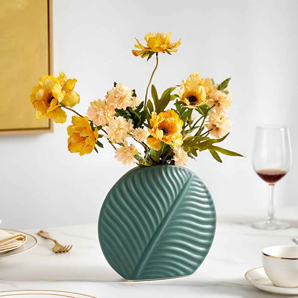 Bela Ceramic Vase | Handcrafted, Scandinavian Design with Leaf Texture