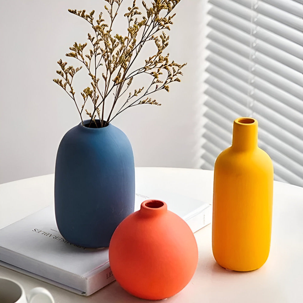 Astraelle - Scandinavian Ceramic Vase in Simple Style