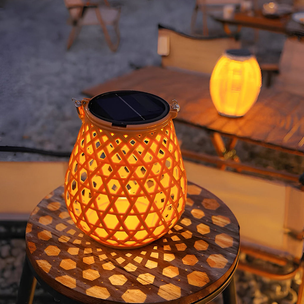 Isavora - Solar Garden Lamp with Woven Bamboo Appearance